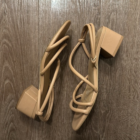 H&M sandals - Picture 2 of 3